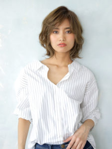 レイヤーショートボブ